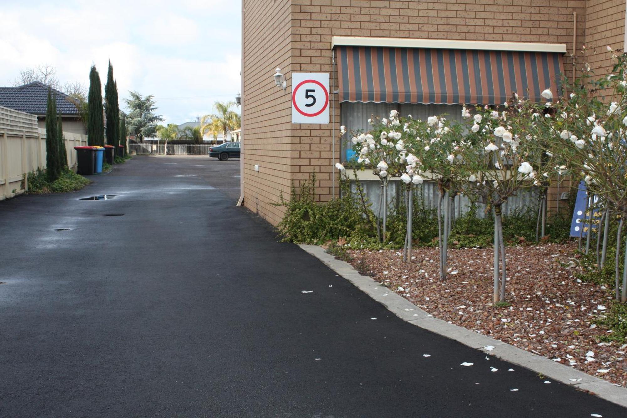 Country Home Motor Inn Shepparton Exterior photo